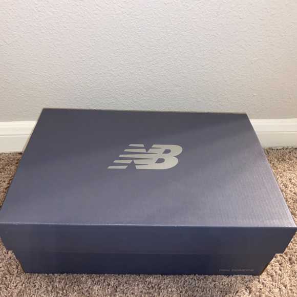 New Balance 9060 - Picture 9 of 13